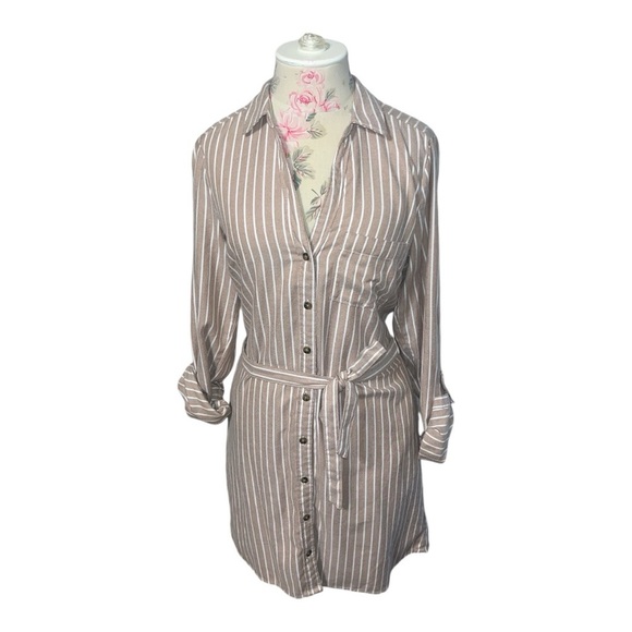 Abercrombie & Fitch Soft A&F Flannel Women’s size M Stripped Button Down… - Picture 4 of 13